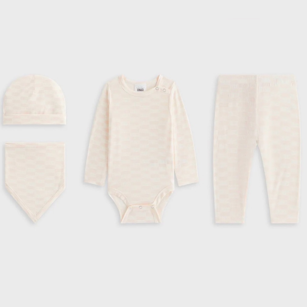 Kith Gift Set in Pink (3-6 Months)